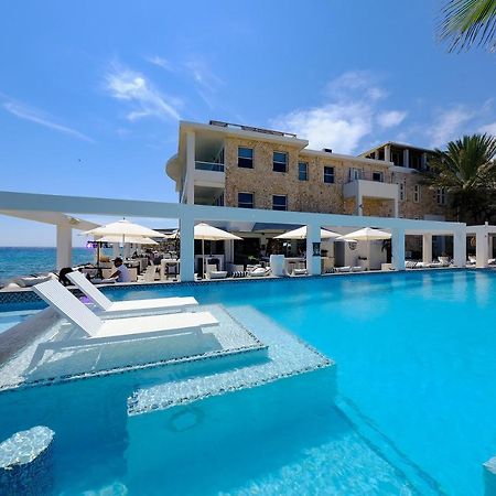 Saint Tropez Boutique Hotel ウィレムスタッド エクステリア 写真