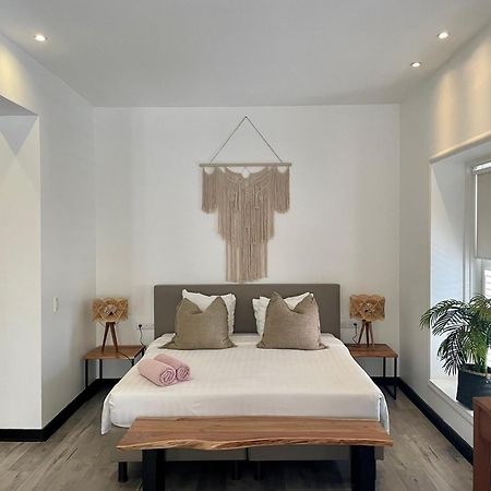 Saint Tropez Boutique Hotel ウィレムスタッド 部屋 写真