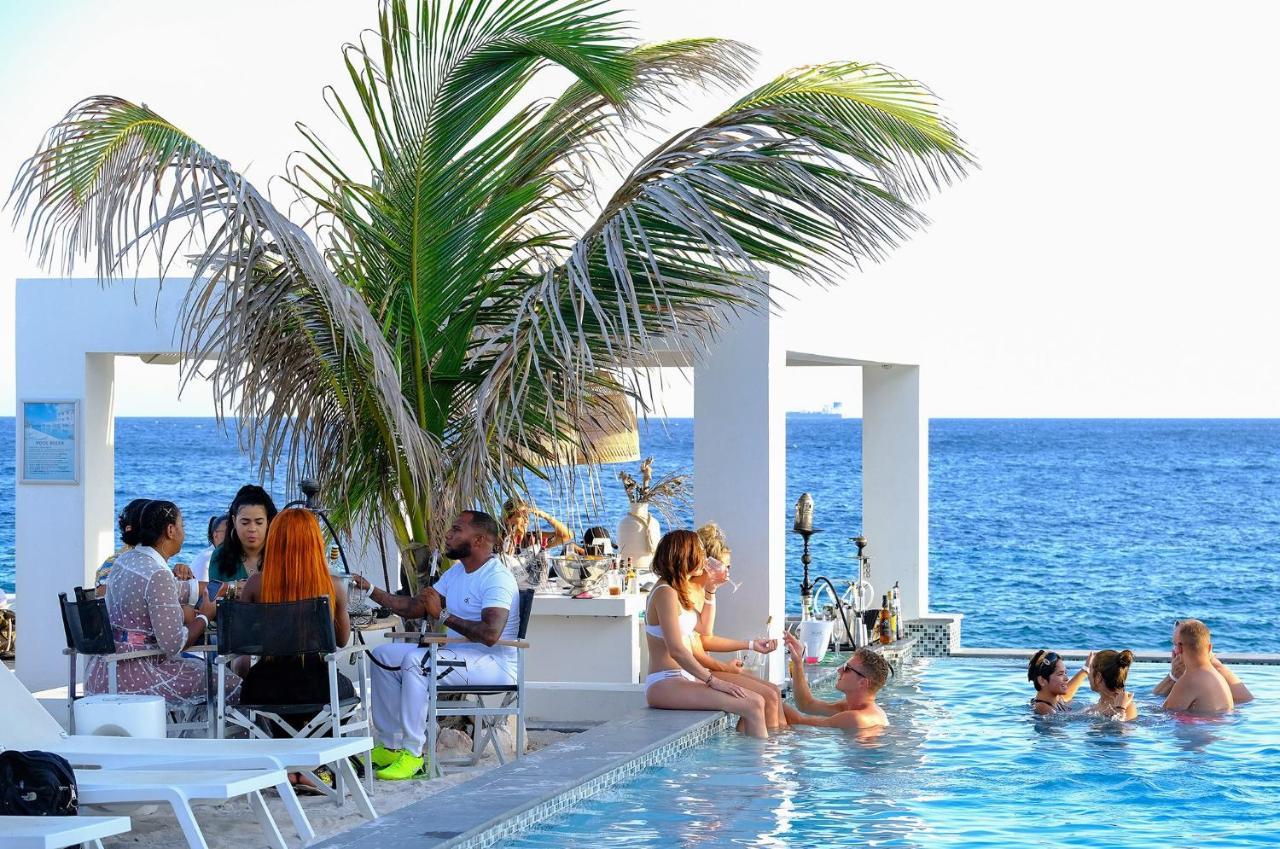 Saint Tropez Boutique Hotel ウィレムスタッド エクステリア 写真