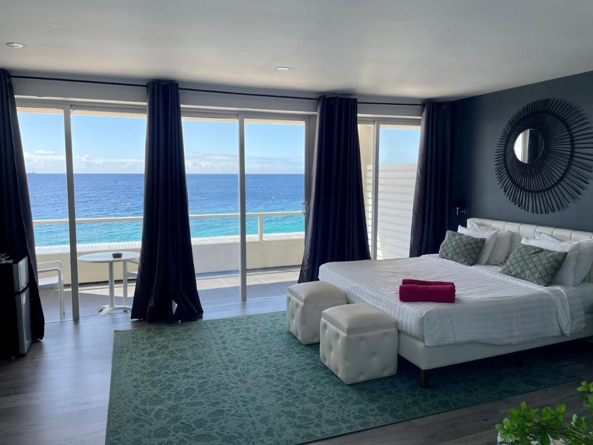 Saint Tropez Boutique Hotel ウィレムスタッド エクステリア 写真