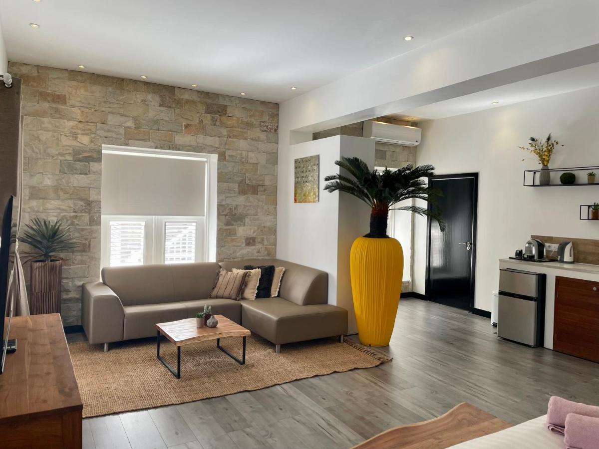 Saint Tropez Boutique Hotel ウィレムスタッド エクステリア 写真