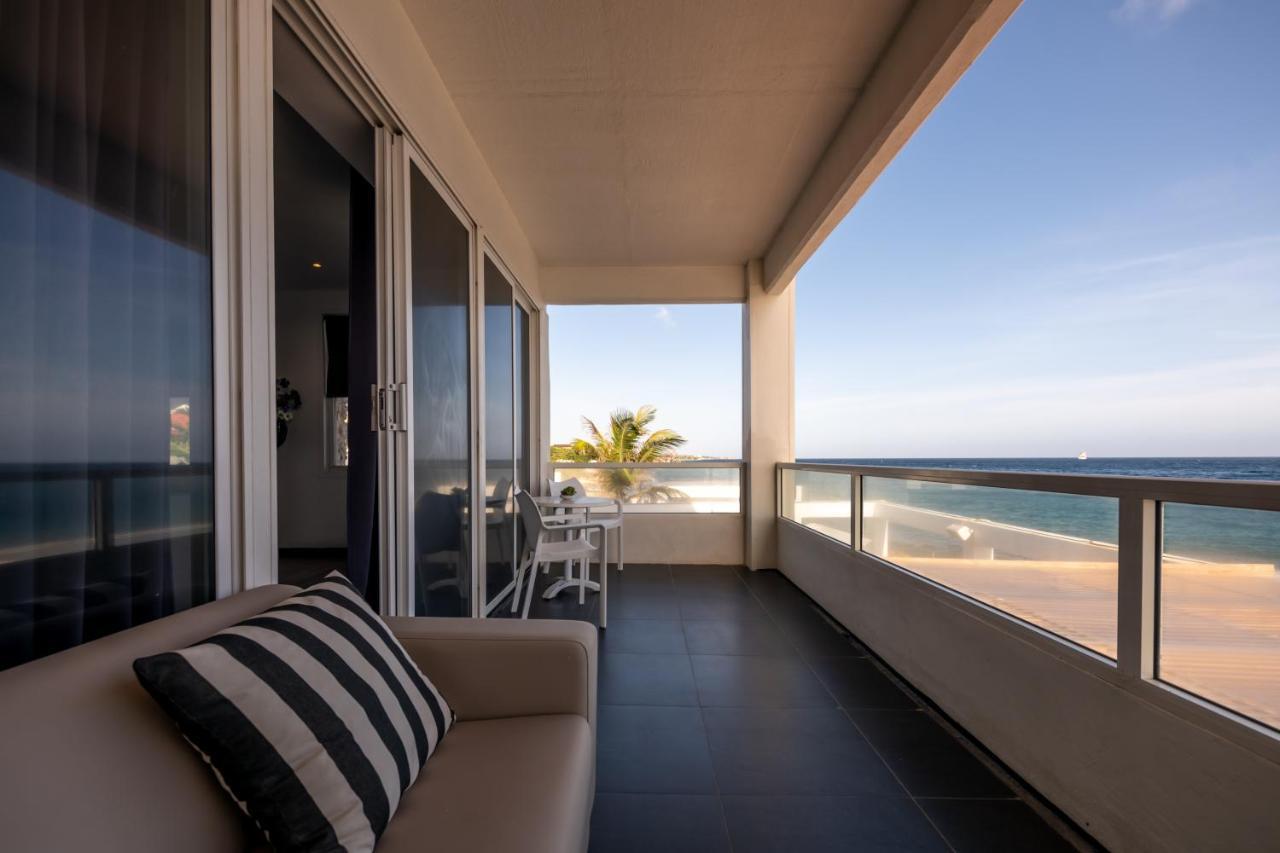 Saint Tropez Boutique Hotel ウィレムスタッド 部屋 写真