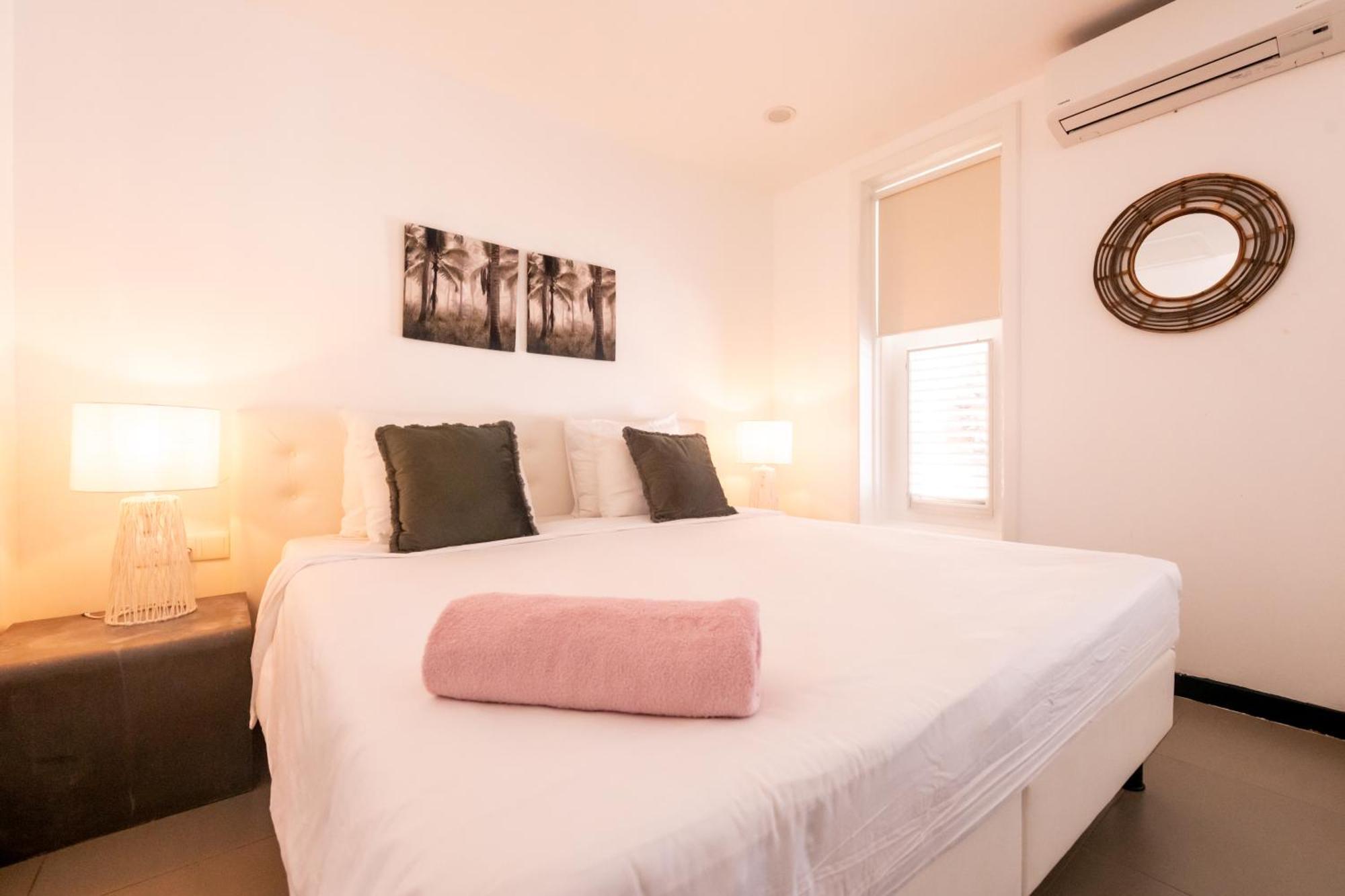 Saint Tropez Boutique Hotel ウィレムスタッド 部屋 写真