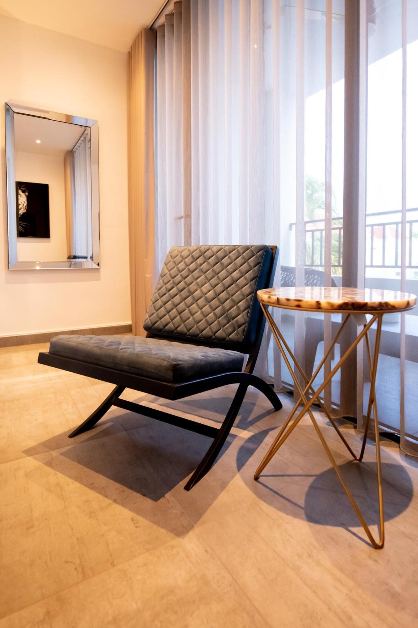 Saint Tropez Boutique Hotel ウィレムスタッド 部屋 写真