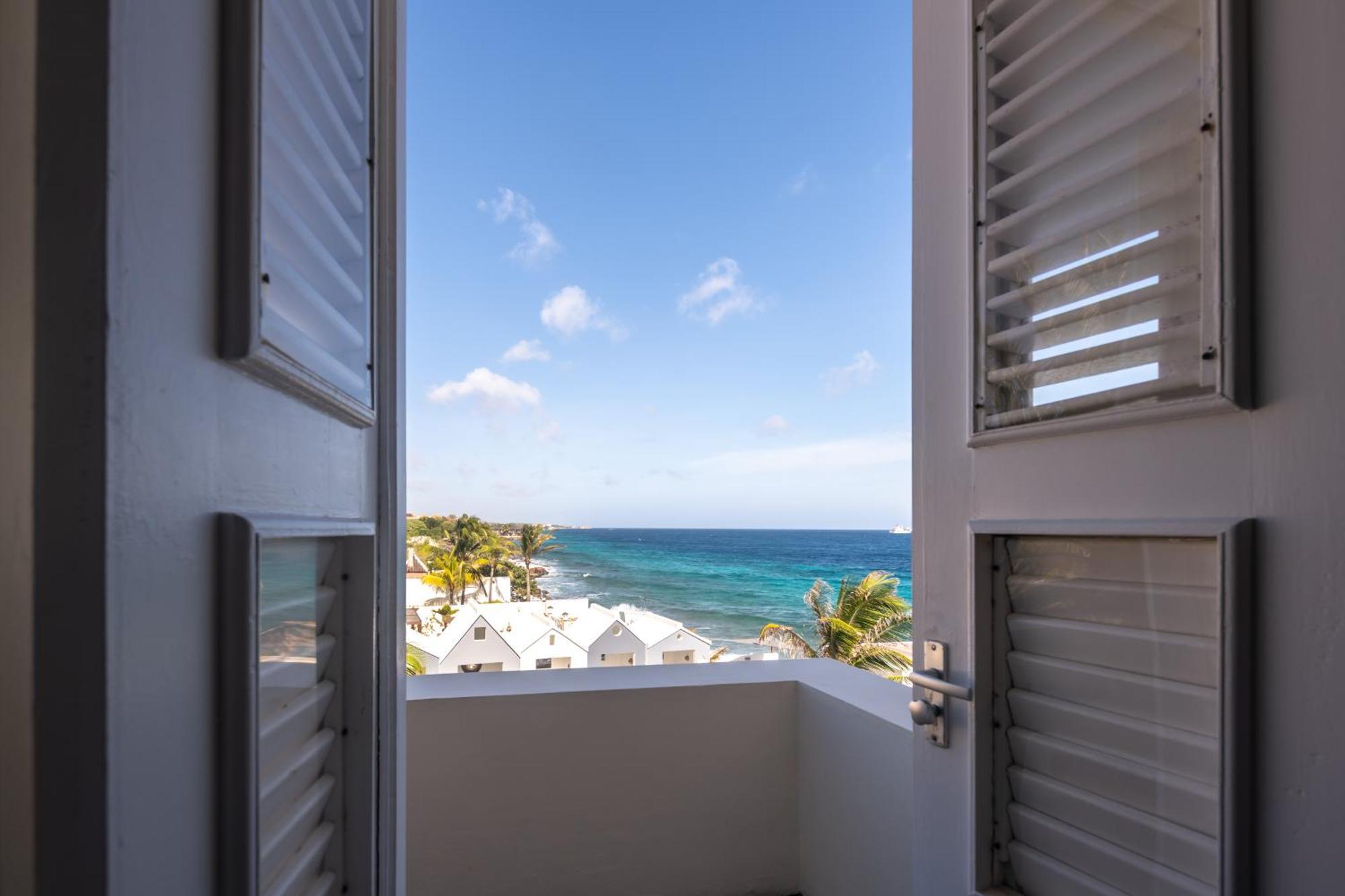 Saint Tropez Boutique Hotel ウィレムスタッド 部屋 写真