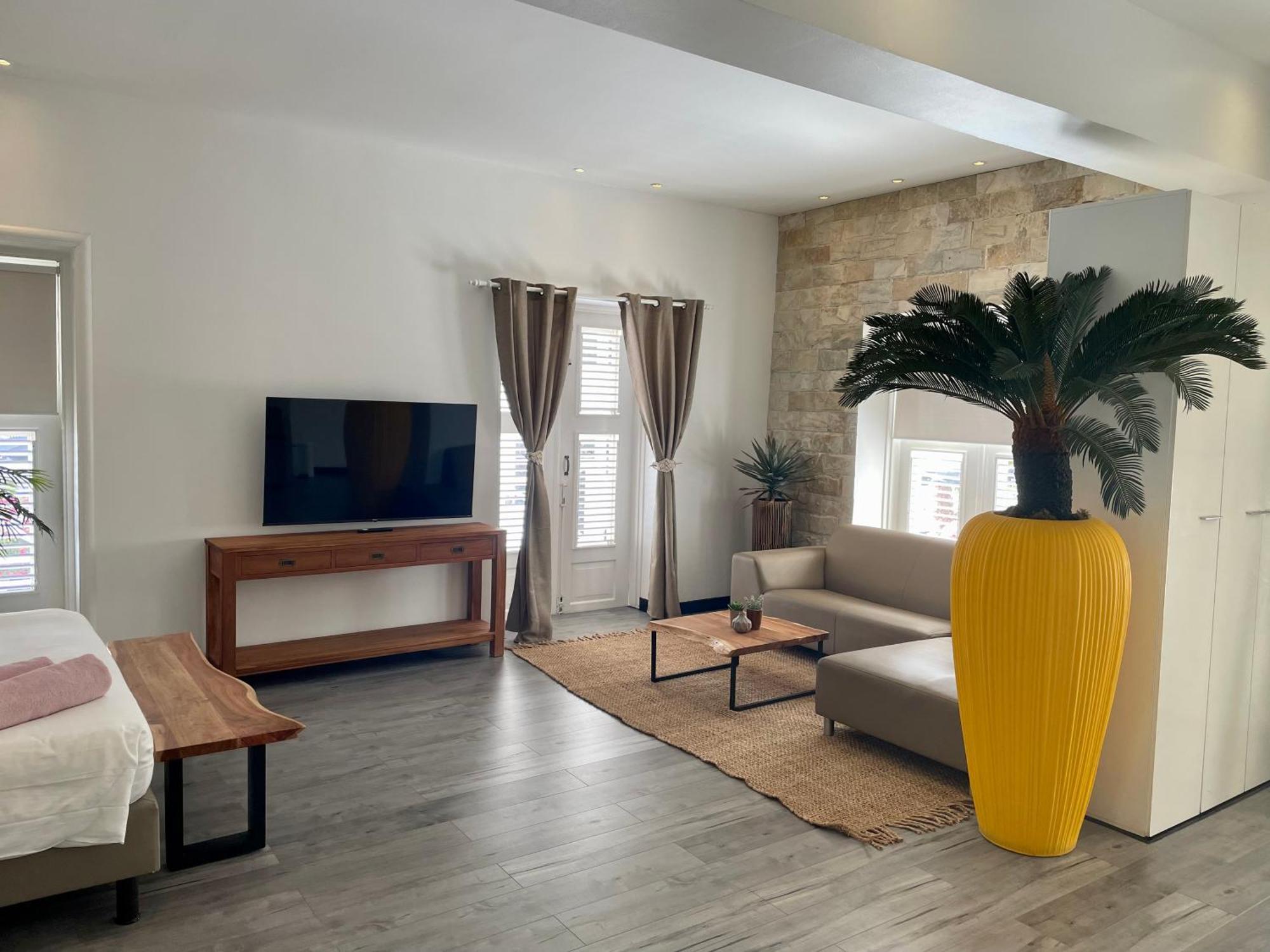 Saint Tropez Boutique Hotel ウィレムスタッド 部屋 写真