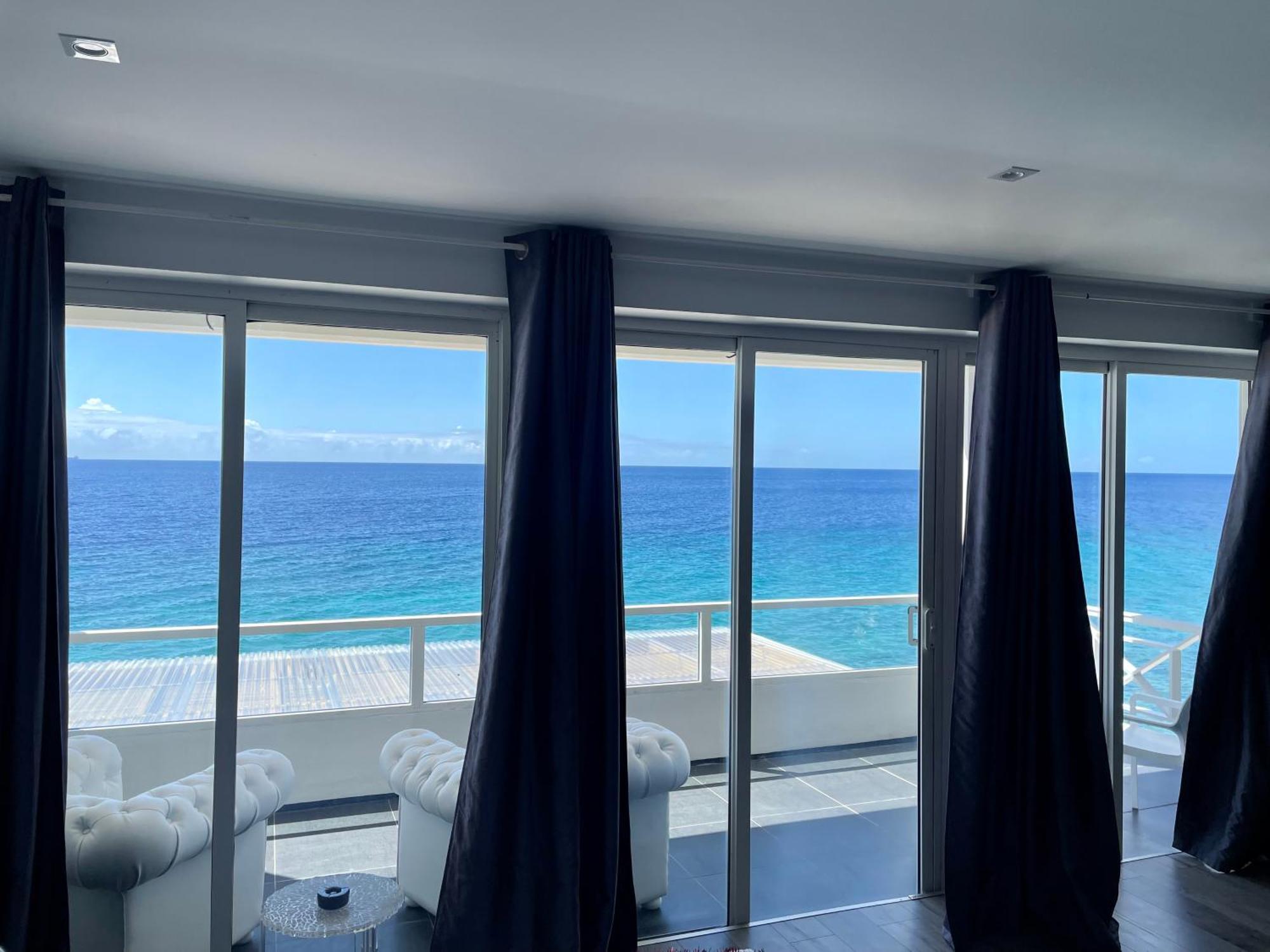 Saint Tropez Boutique Hotel ウィレムスタッド 部屋 写真