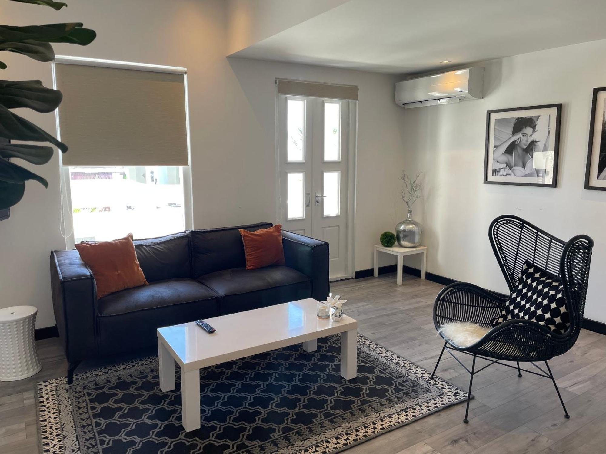 Saint Tropez Boutique Hotel ウィレムスタッド 部屋 写真